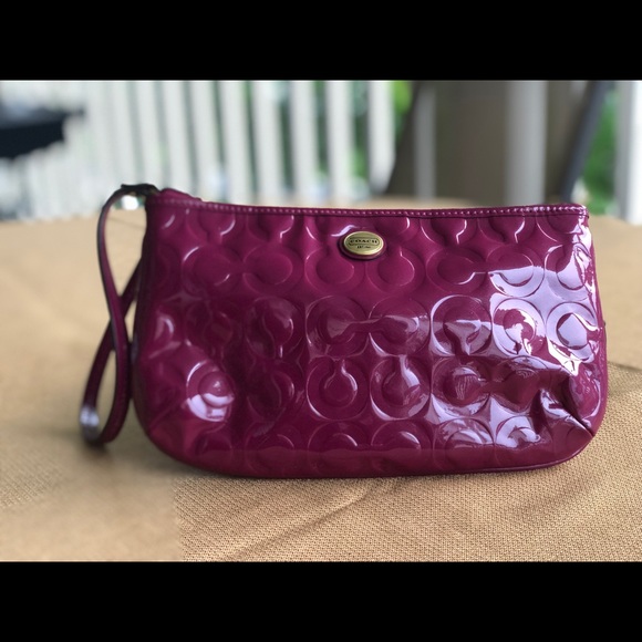 Berry patent leather Coach wristlet - Picture 1 of 5